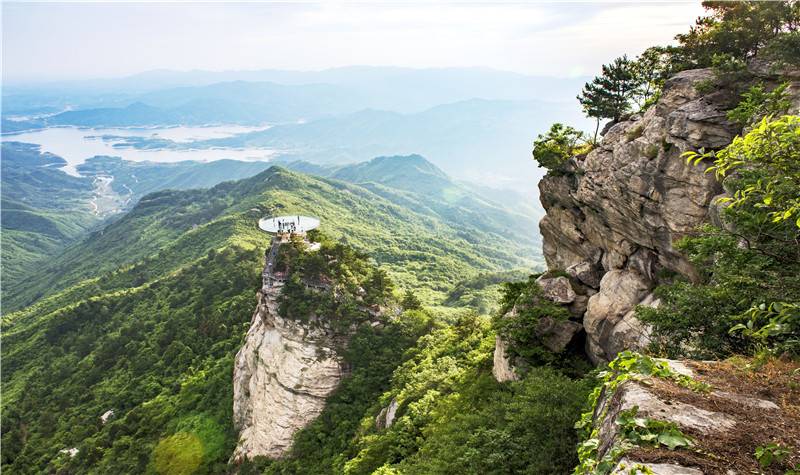 河南| 信阳 黄柏山旅游区