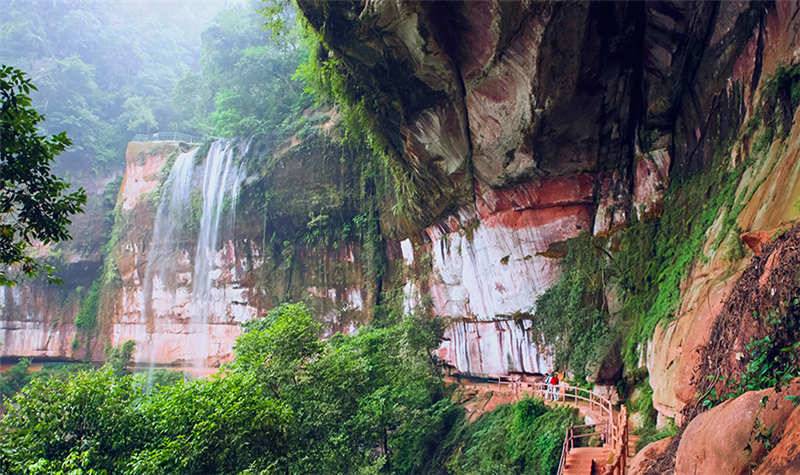 贵州| 遵义 赤水丹霞旅游区燕子岩