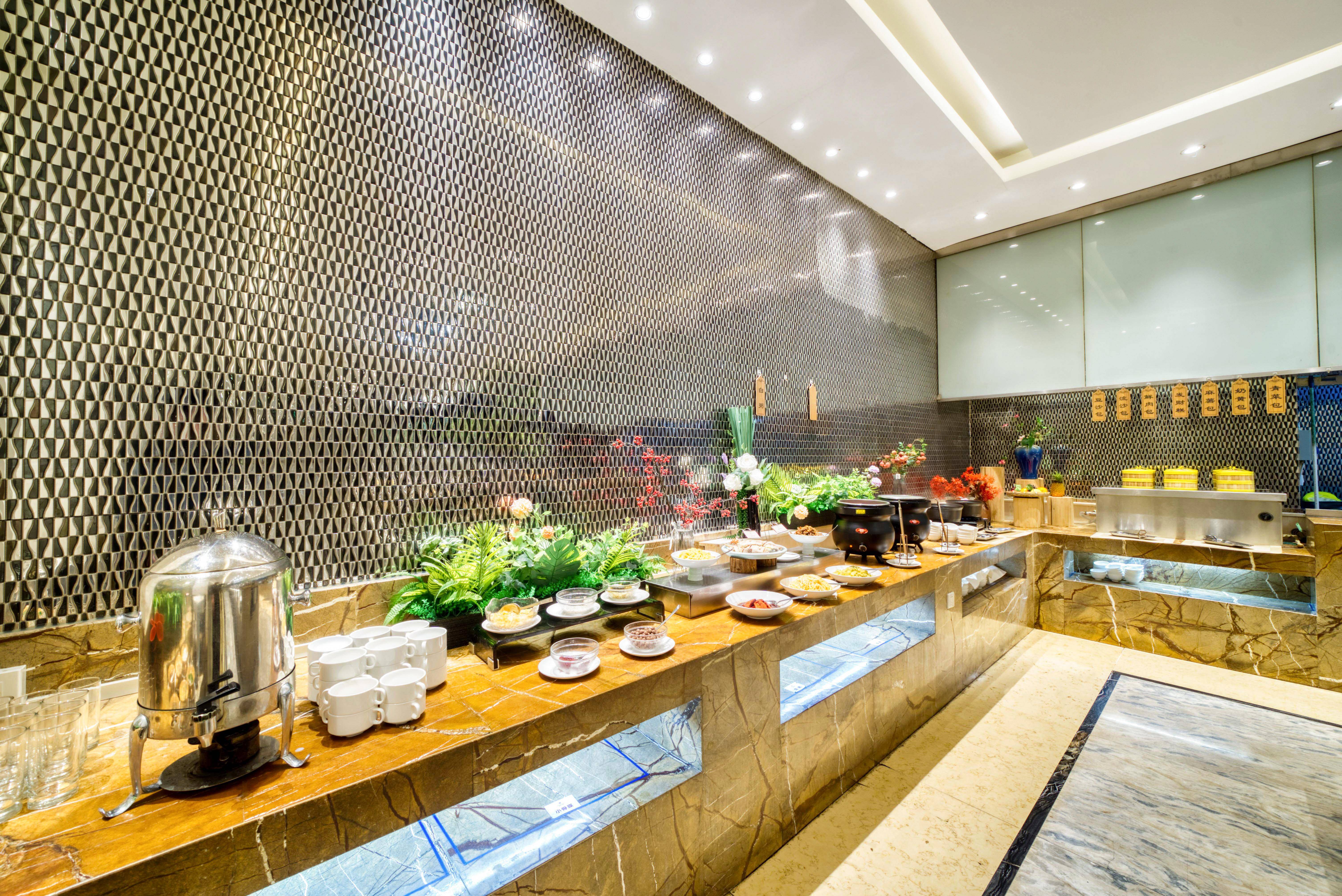新紫金大酒店餐厅预订_地址_价格查询-【要出发, 有品质的旅行】