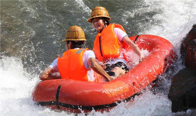 福建福州永泰天门山峡谷漂流